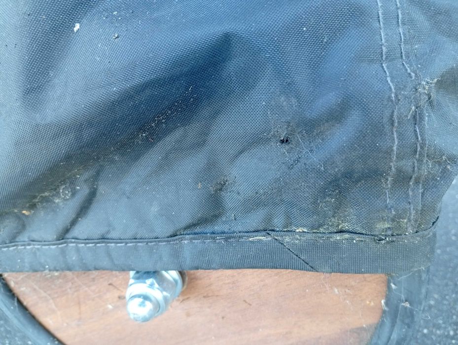 leżak zewnętrzny z kółkami, materac i pokrowiec