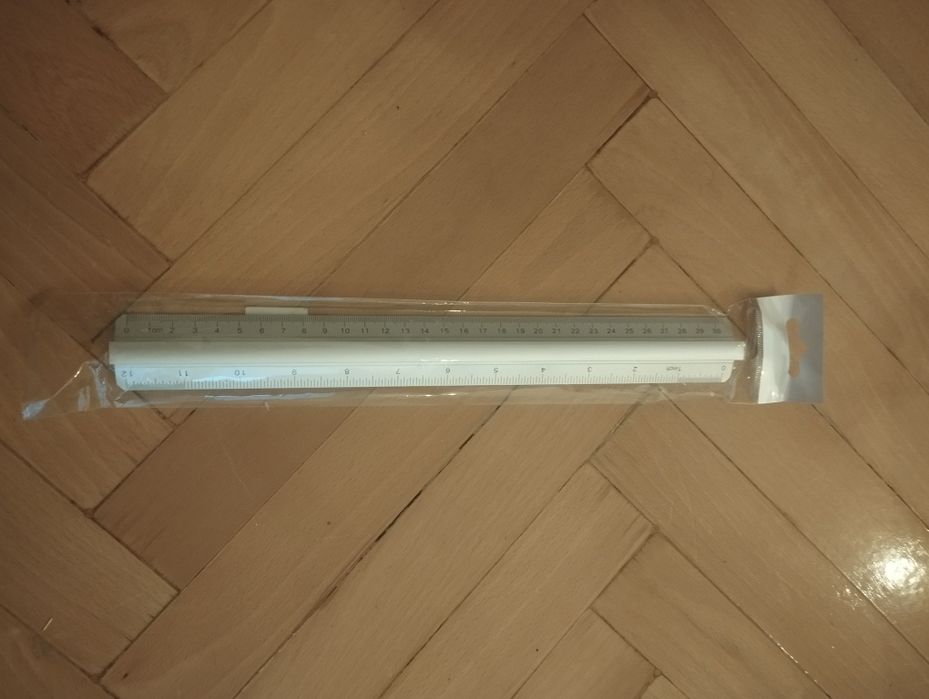 Linijka aluminiowa biurowa 30 cm z uchwytem