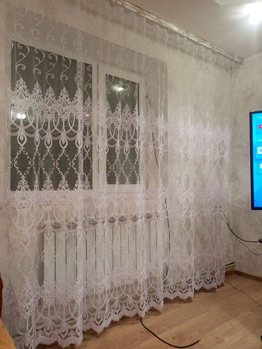 Продам тюль 4 метра.