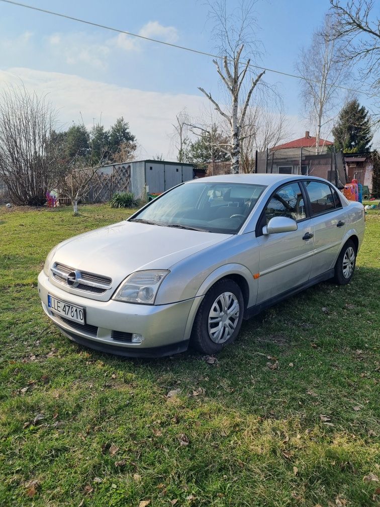 Opel Vectra C 2002 b+g 1.8