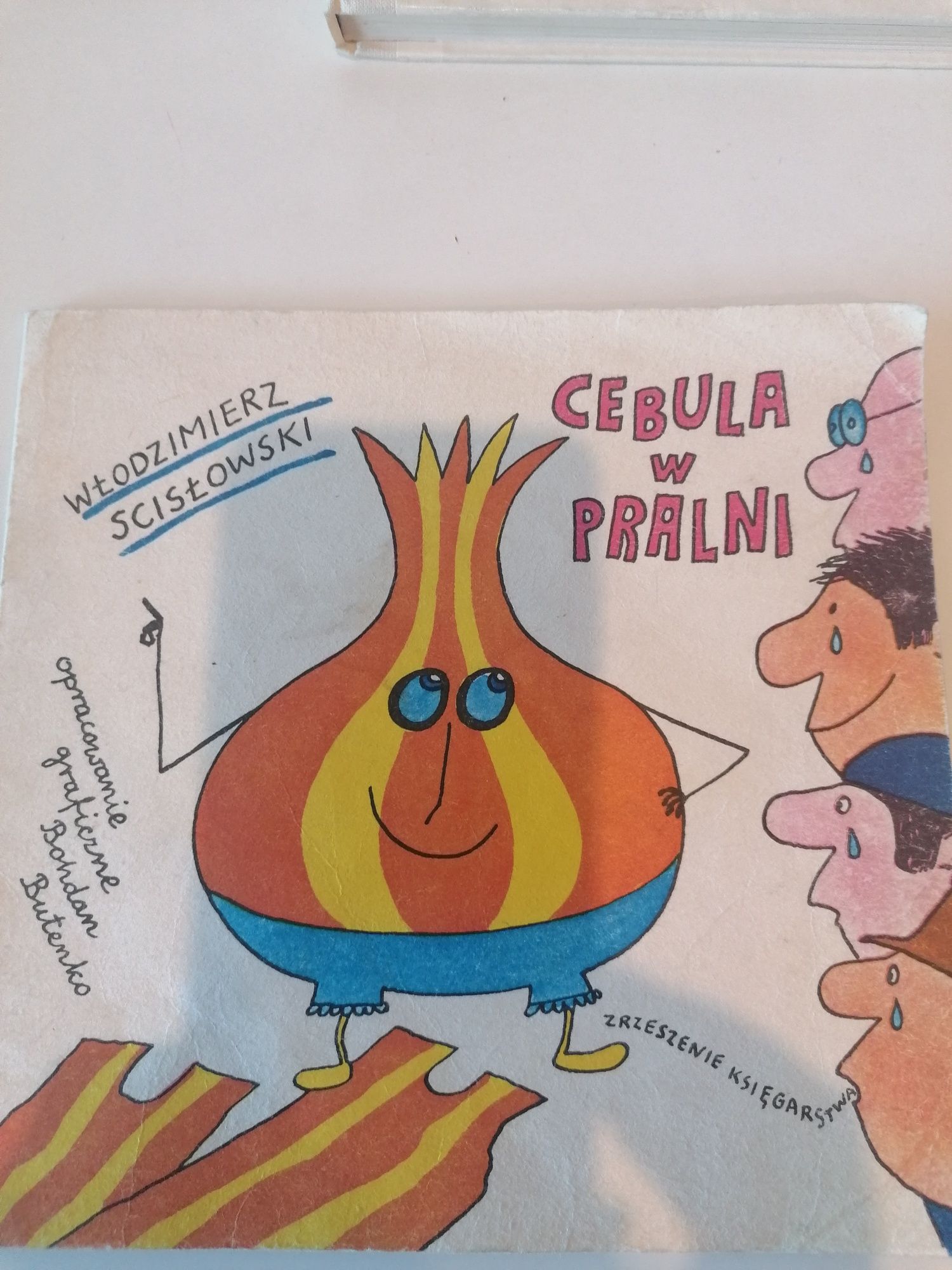 Cebula w pralni.