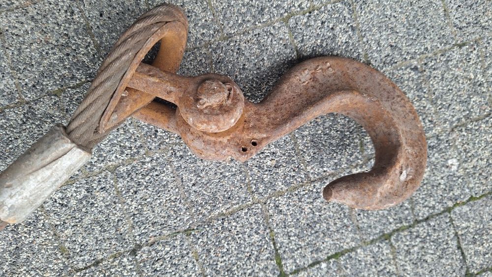 lina stalowa z hakiem