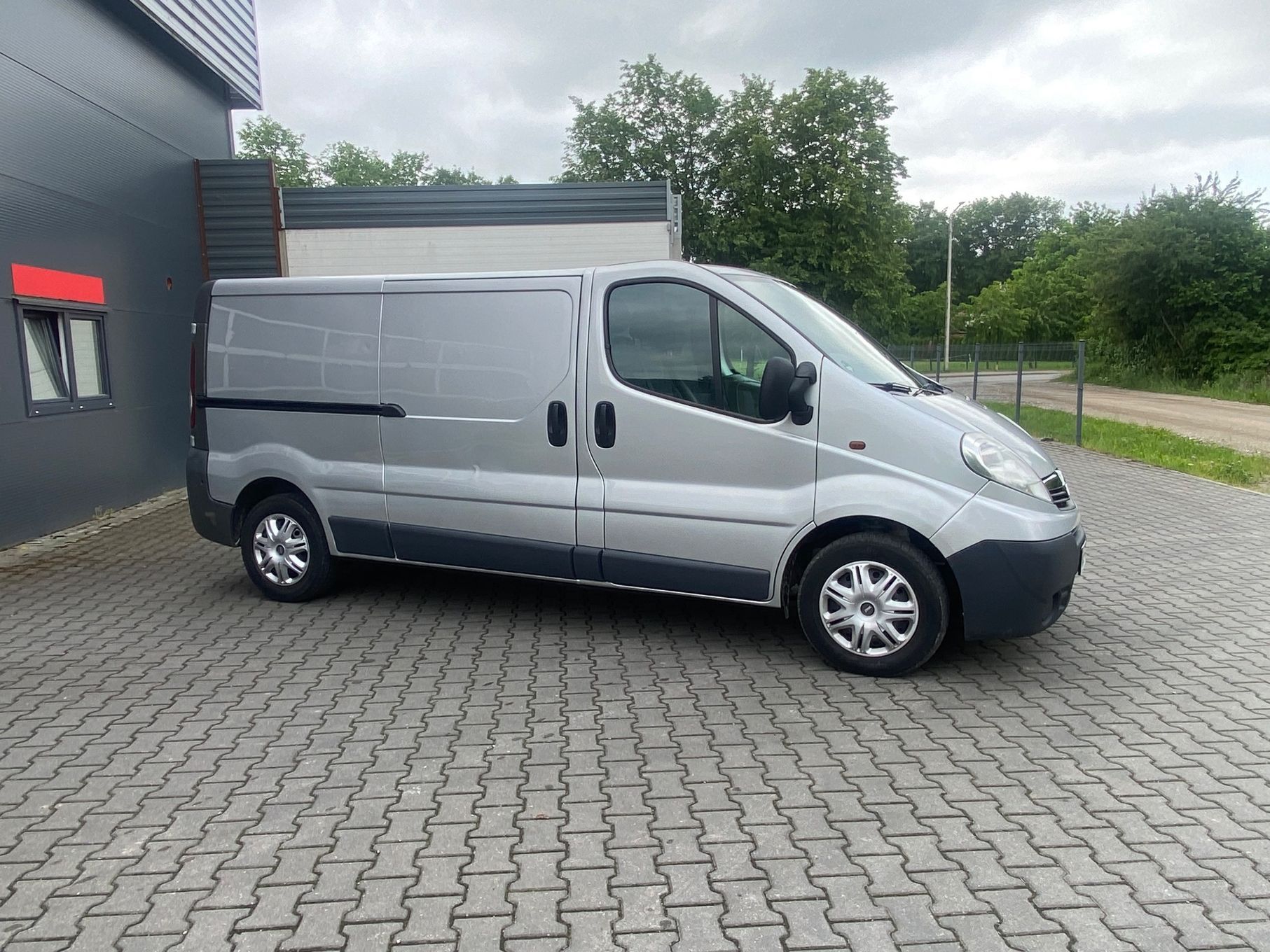 Opel Vivaro  2.0 Dci long ! Klima kamera