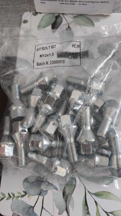 Śruby do kół M12x1.5x24 albo M14x1.5x28 stożkowe szpilki do felg 20szt