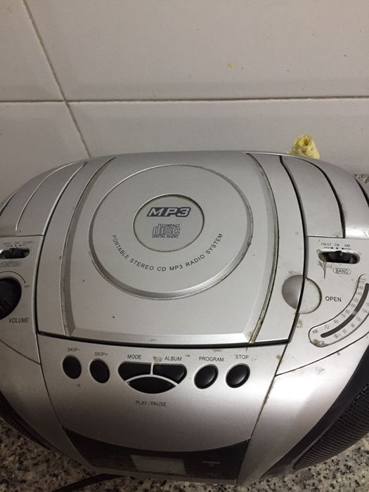 15€ vendo radio com mp3 e cd