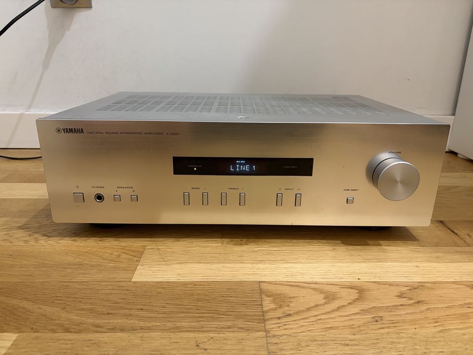 Wzmacniacz audio Yamaha A-S201