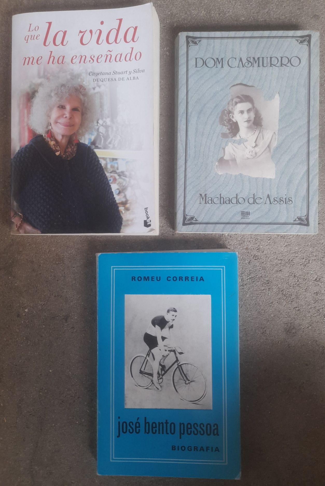 Livros antigos variados