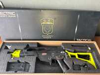 Arma de airsoft Golden Eagle