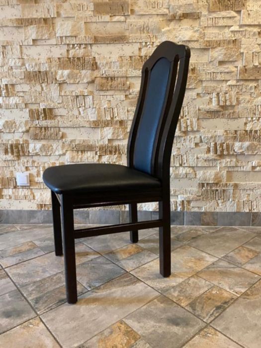 Krzesla skorzane do restauracji 54 szt