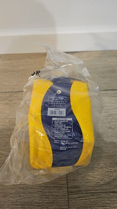 Piłka do siatkówki Mikasa V300W