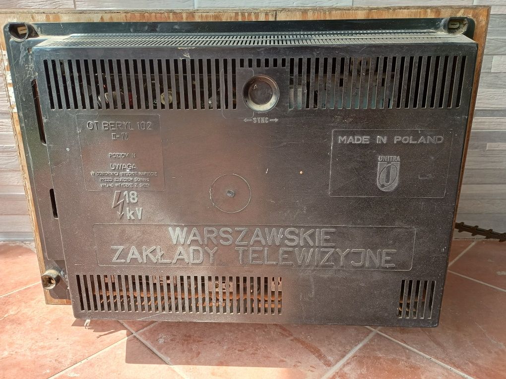 Telewizor Beryl 102 UNITRA. Dekoracja, wystrój PRL
