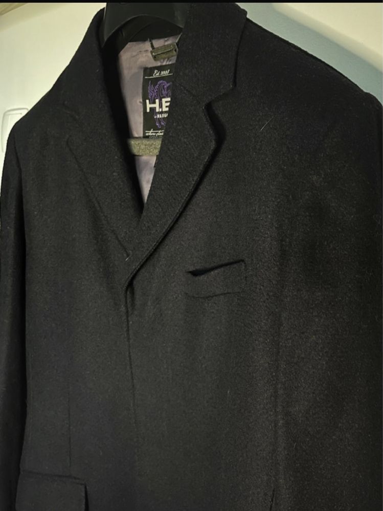 Elegancki klasyczny płaszcz męski, 70% wełny