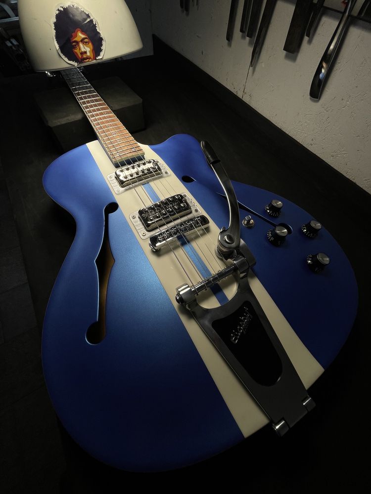 Gitara archtop po RENOWACJI  Defil ZAMIANA na pianino