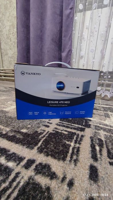 Проєктор Vankyo Leisure 470 Neo