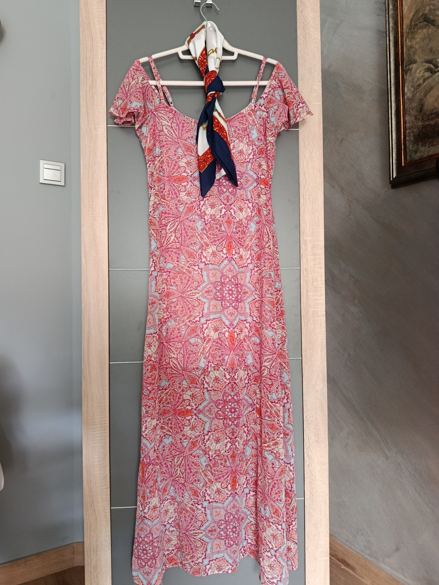 Letnia sukienka maxi plus apaszka S/36