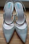 Ślubne czółenka z odkrytą pięta (slingback) z ozdobnym paskiem z krysz