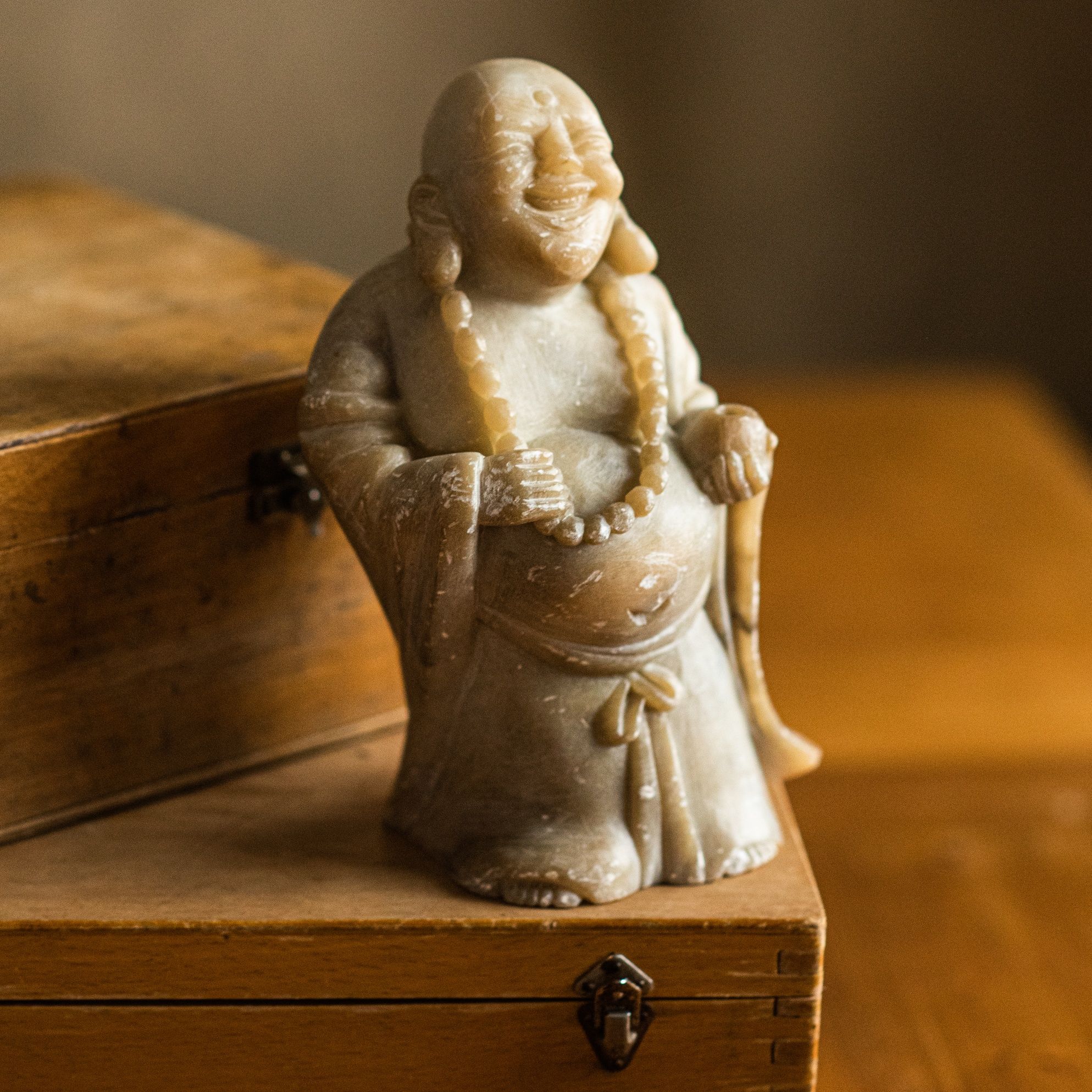Stara figurka mnicha