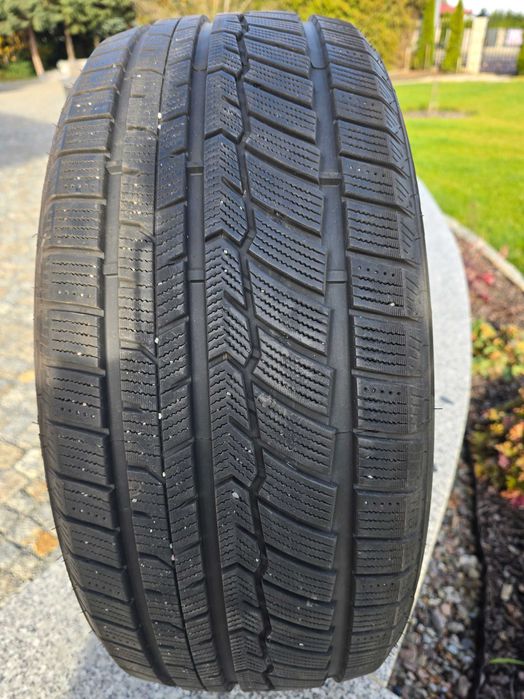 Kompet opon zimowych Austone Skadi SP-901