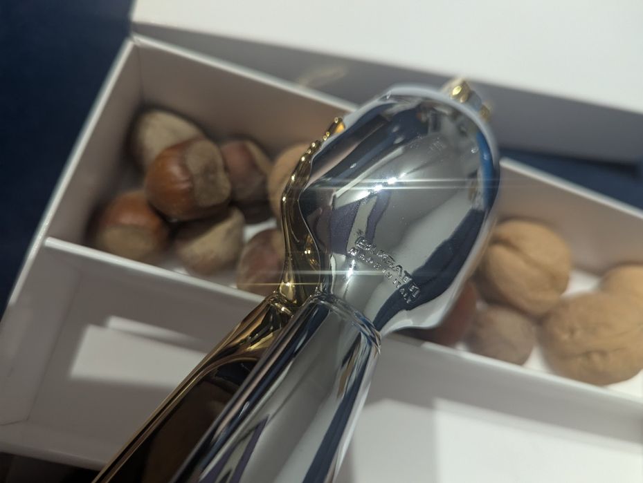 Dziadek do orzechów Bugatti Gold Kiss