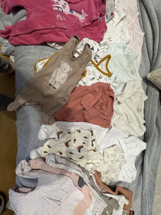 Paczka paka zestaw ubrań wyprawka dla noworodka dziewczynki 56