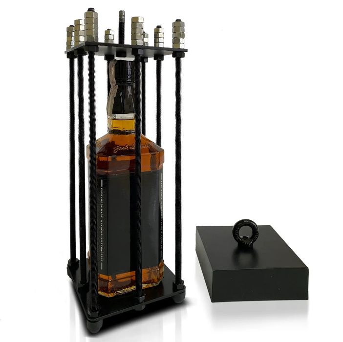 Подарунок на замовлення!! Бутилка в клітці...