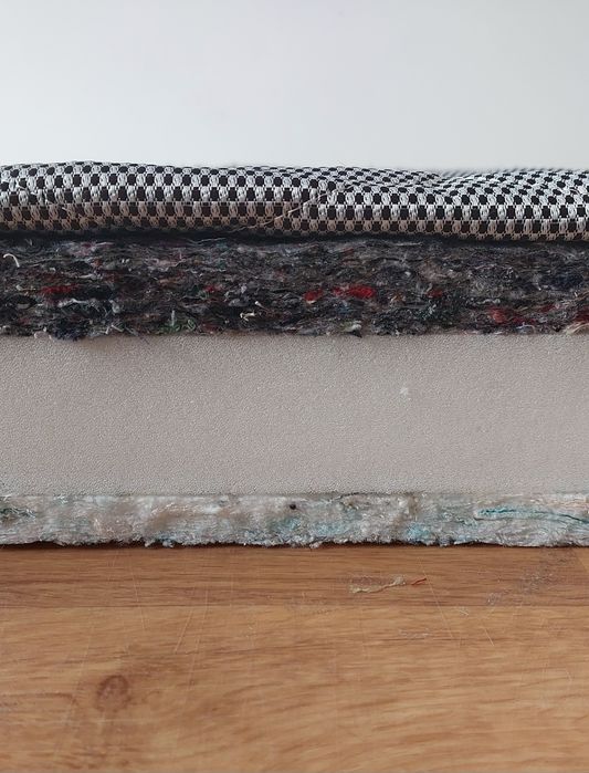 Матрац на кутовий диван | Для вирівнювання та пом’якшення