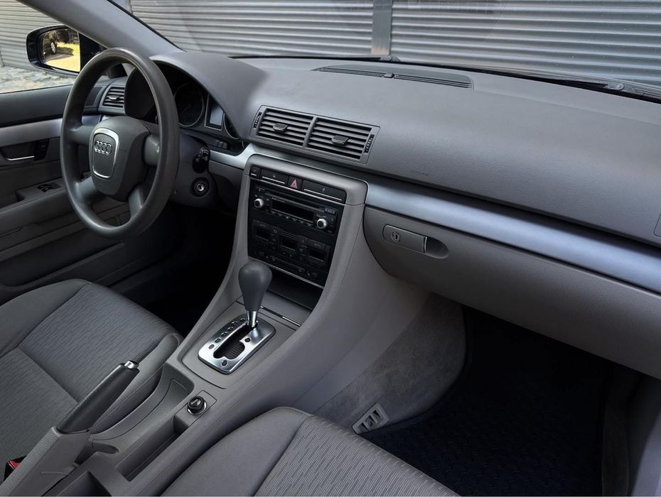 Audi A4 B7 2.0 MPI бензин, автомат