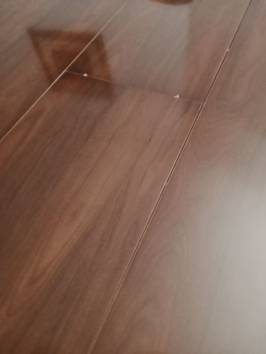 Mesa redonda de madeira 150€ novinha