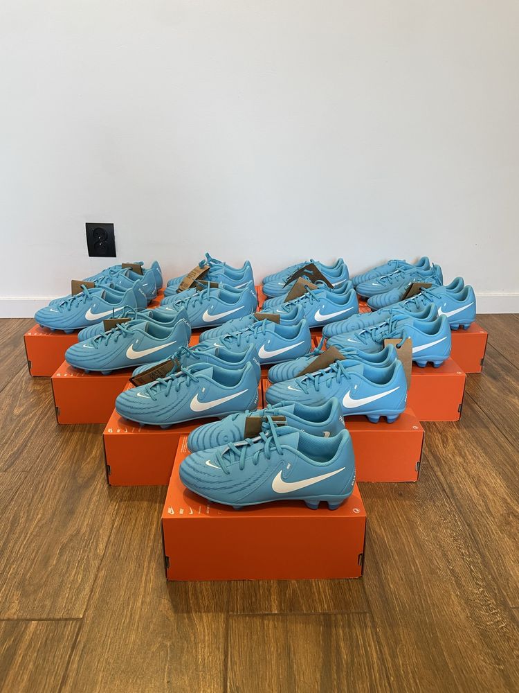 Sprzedam nowe korki Nike r. 36,5 oryginalne