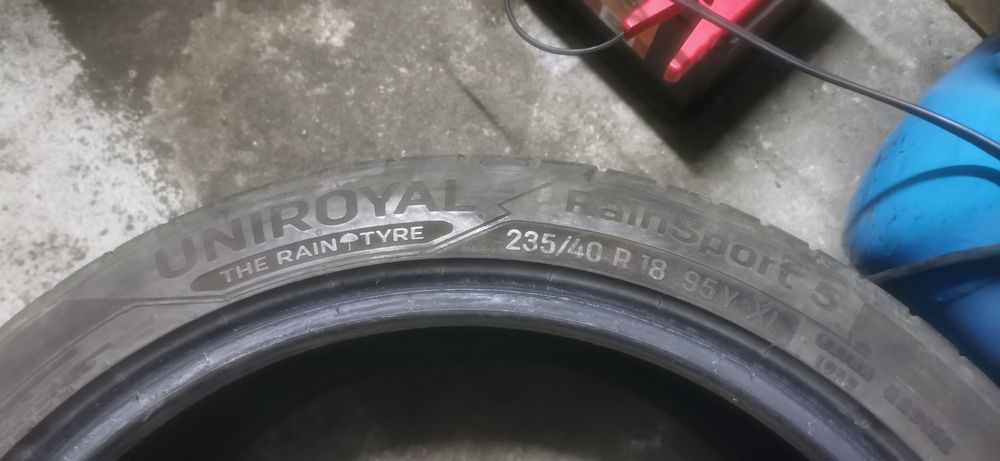 Komplet Letnie opony Uniroyal 235/40/18