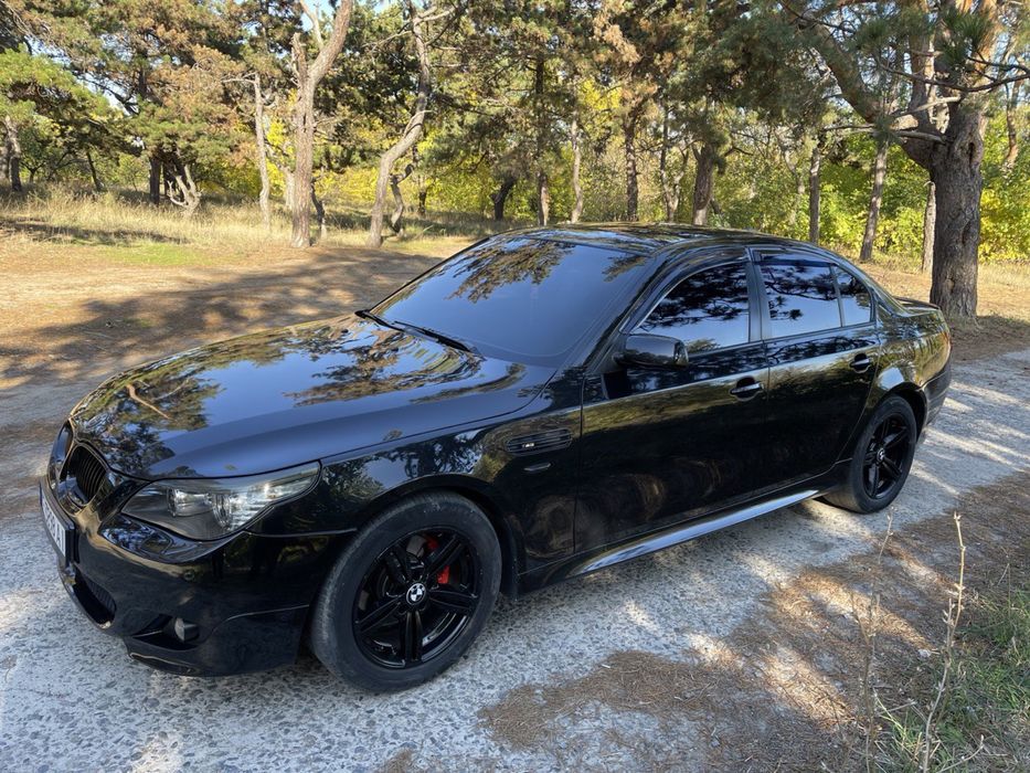 Продам bmw 523i e60