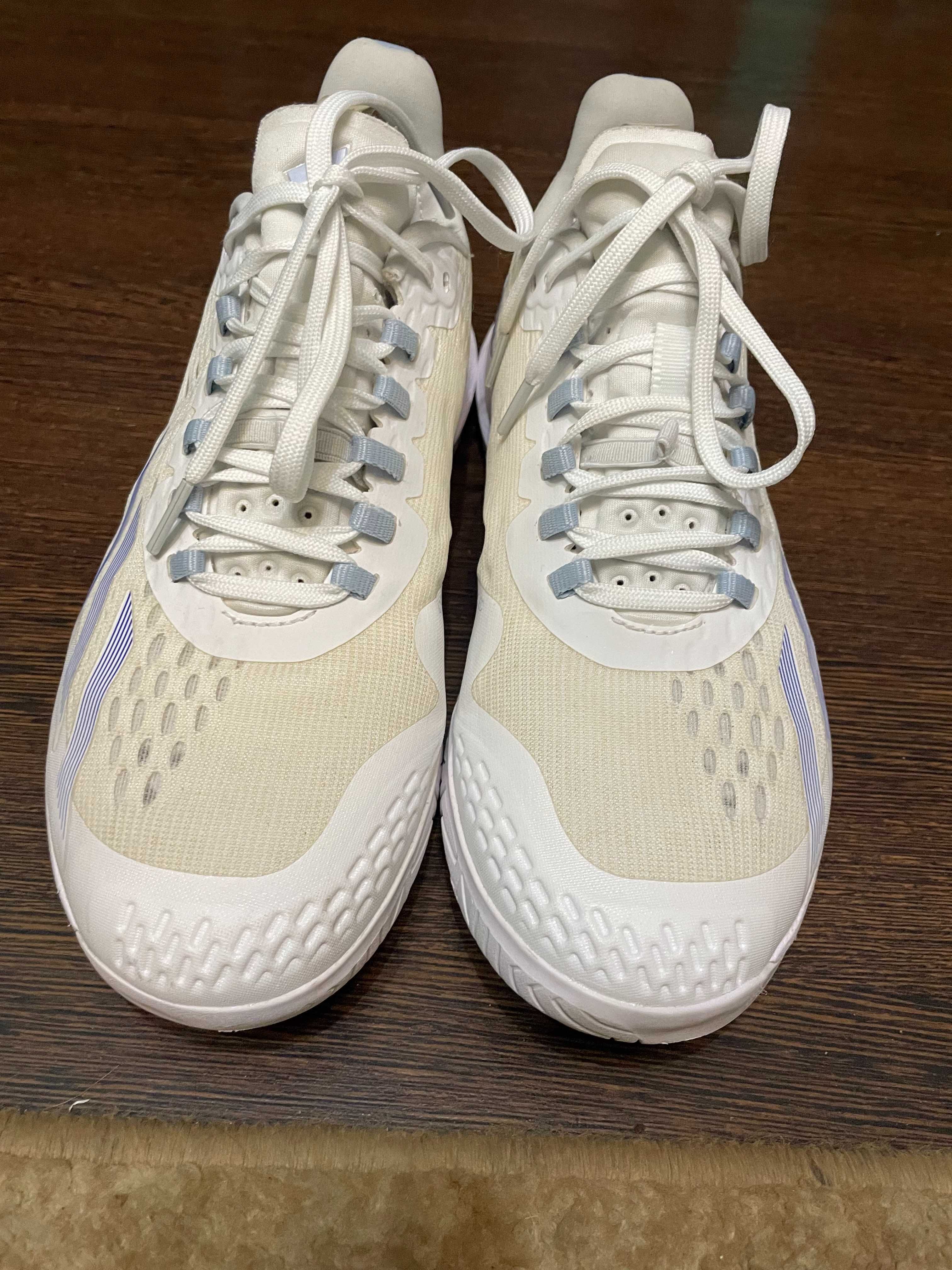 Adidas Adizero Cybersonic.    Р 40    24.5см