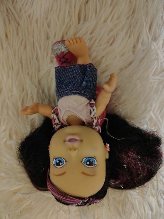 Lalka Simba 5401-13 cm czarne włosy z pasemkami plecak