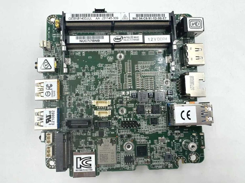 Материнка від Intel nuc7i7bnb, Intel Core i7-7567u