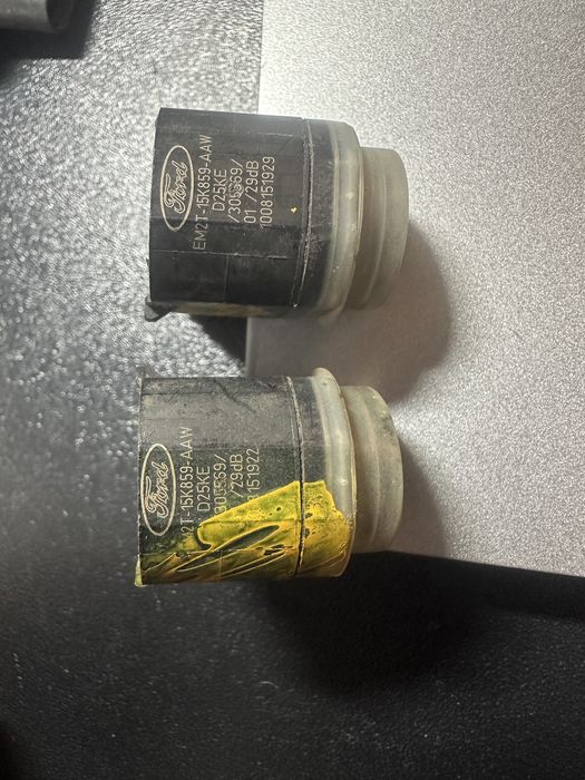 Ford czujnik parkowania PDC Focus mk3 c-max mondeo EM2T-15K859-AAW