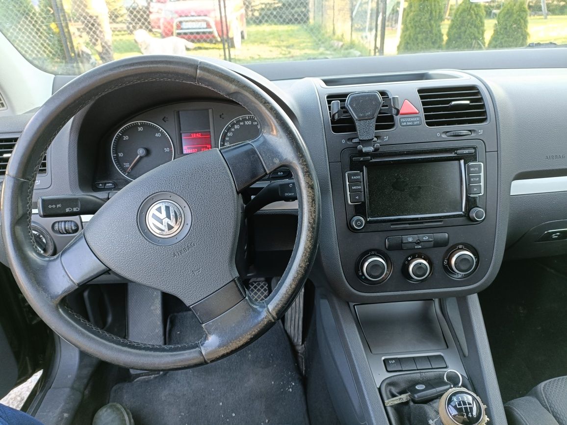Volkswagen Golf V 2.0 tdi