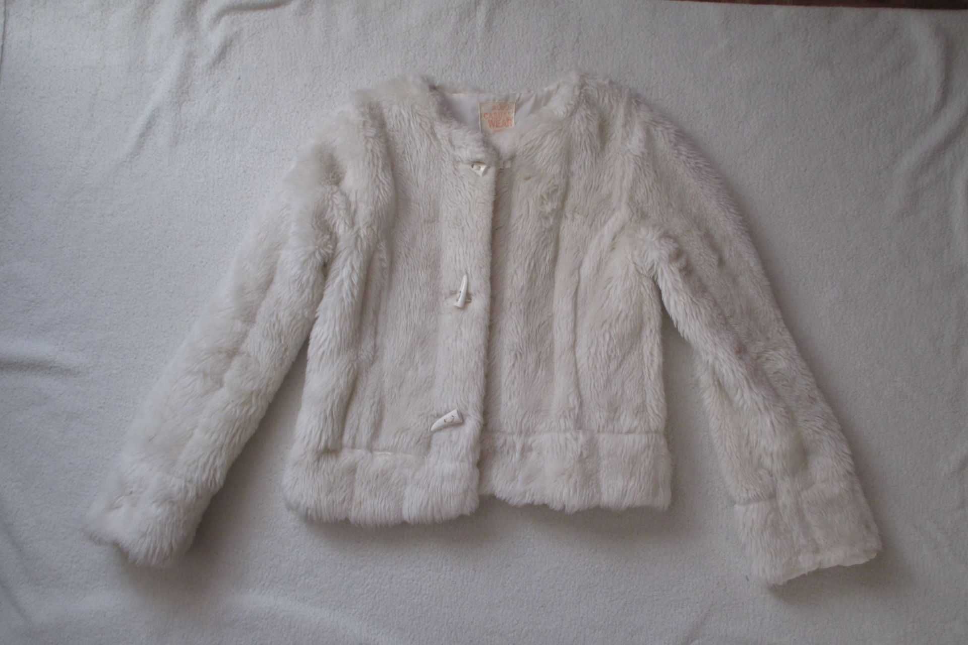 Białe futerko Casual Wear