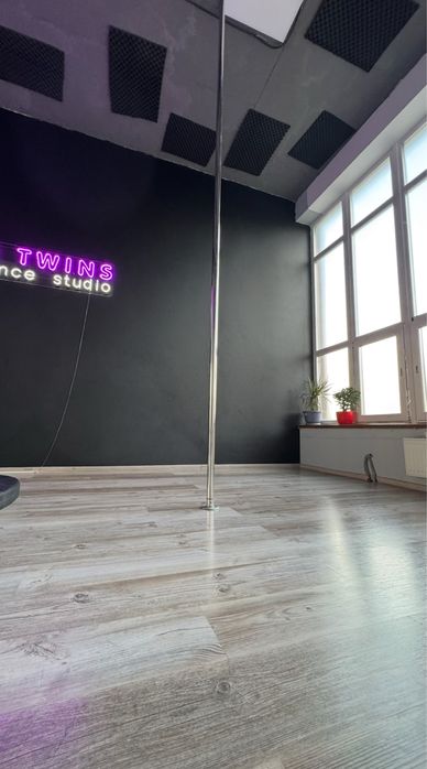 Продам пілон статика (~4 метри)