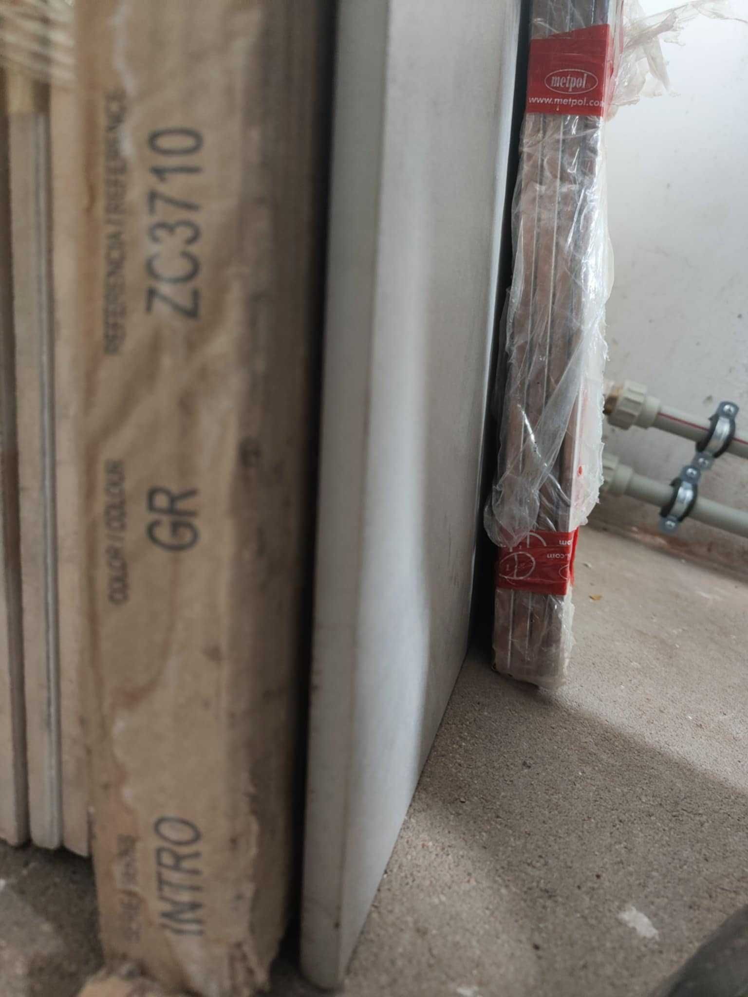 Płytki gresowe SALONI INTRO GRIS 60×60 ZC3-71