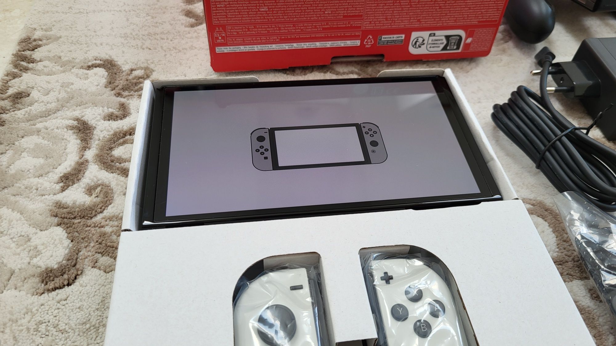 Nintendo Switch Oled Nowa + joycony + dodatki