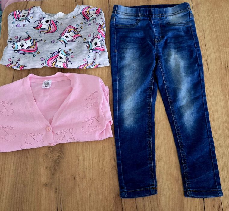 Bluza, kardigan, jeansy 104
