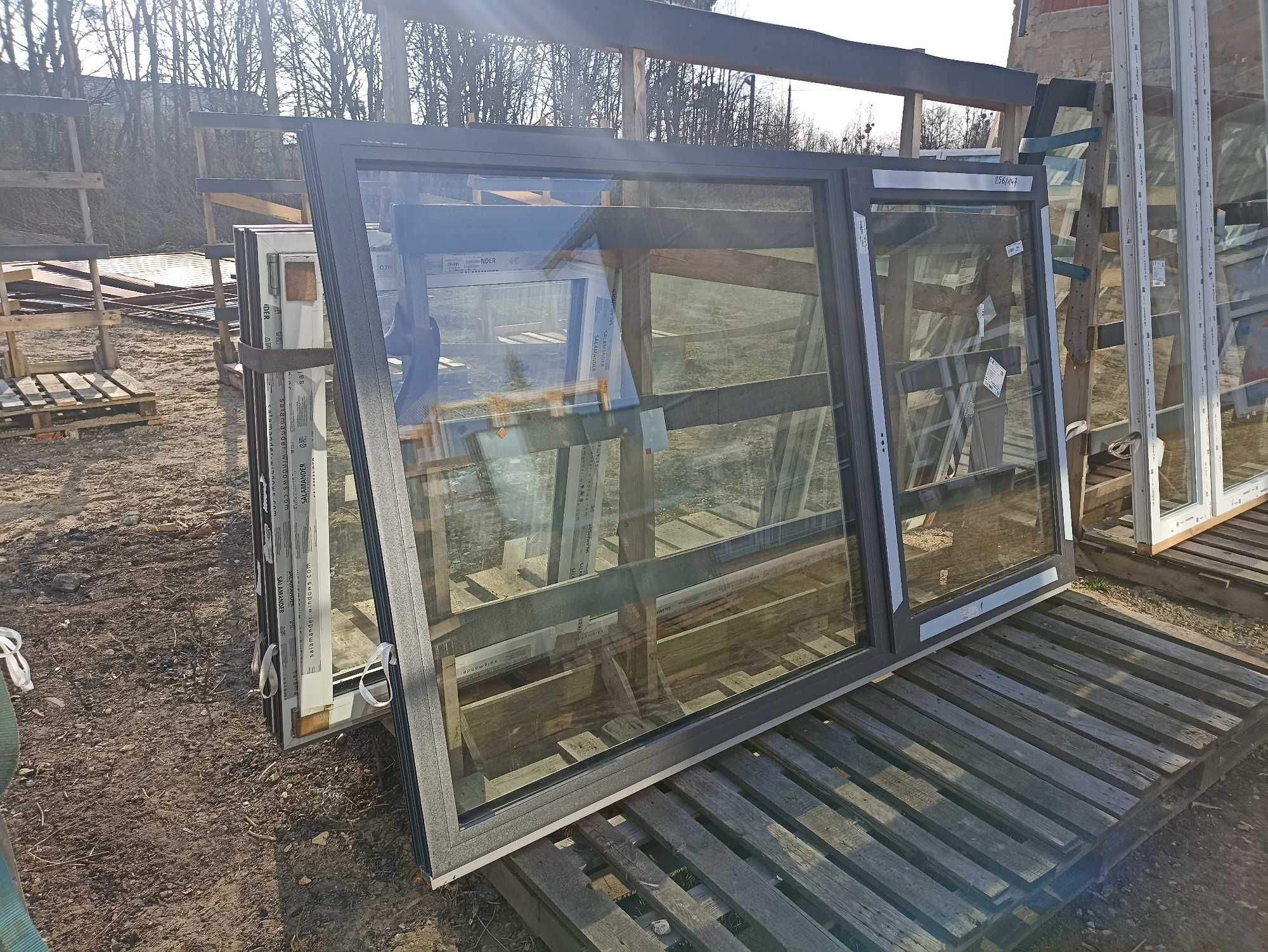 Okno pcv 256/147 grafit trzy szybowe