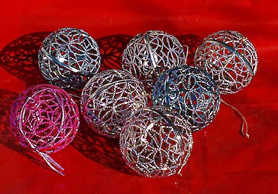 Ozdoby choinkowe - bombki ażurowe