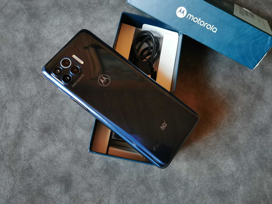 Телефон Motorola One 5G UW 6.7" IPS 4/128gb 5000 mAh 48mp