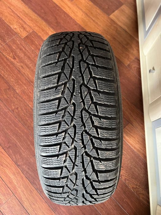 Używana opona firmy Nokian 195/50 R16