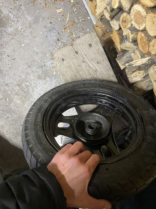 2  колеса Suzuki sepia