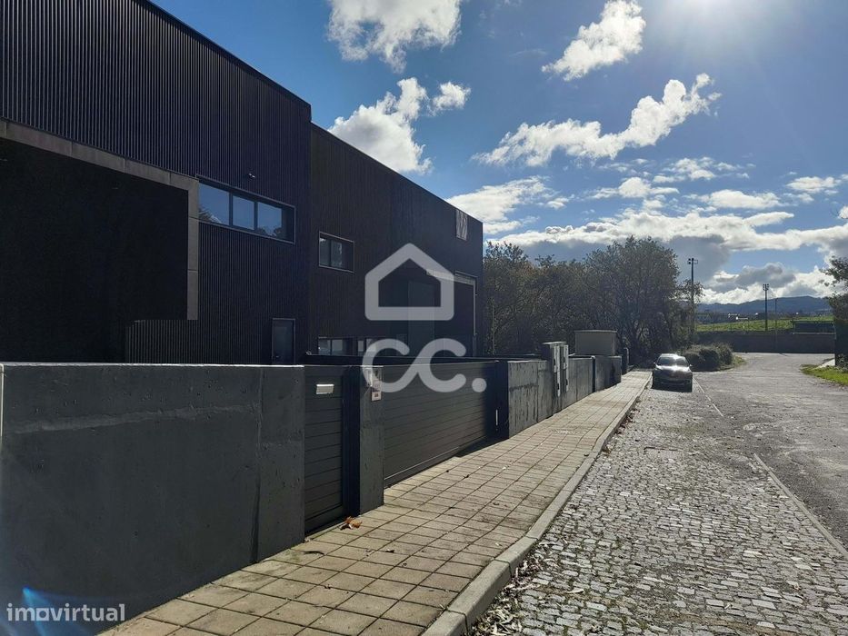 Armazém, Macieira, Lousada