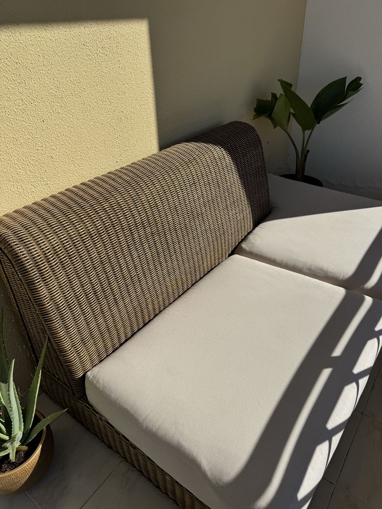 Vendo sofa muito elegante madeira