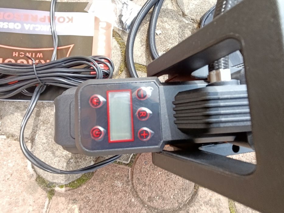 Kompresor Dragon Winch DWK-M 150 HD 12V samochodowy.
