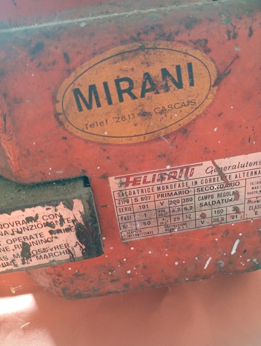 Máquina de soldar antiga